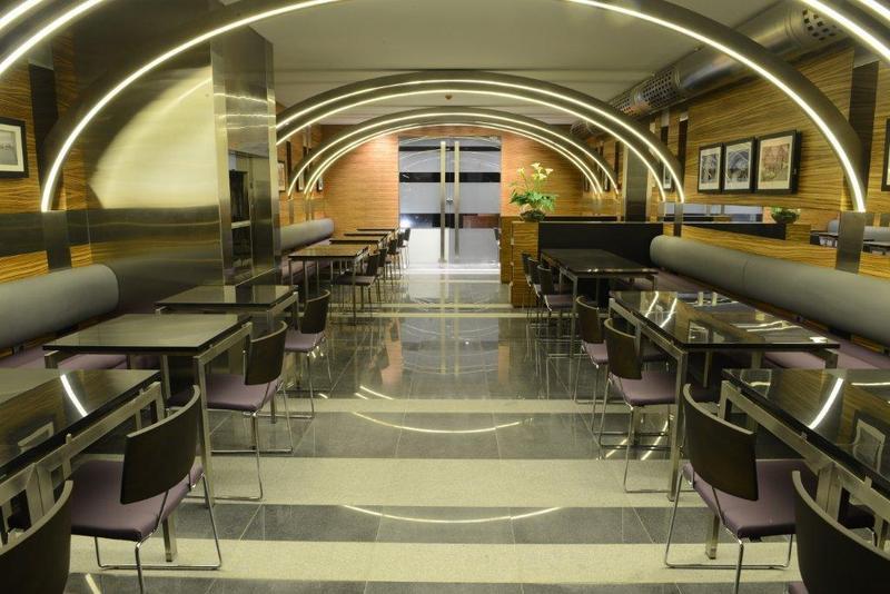 Warwick Stone 55 Hotel Beirut Exterior foto
