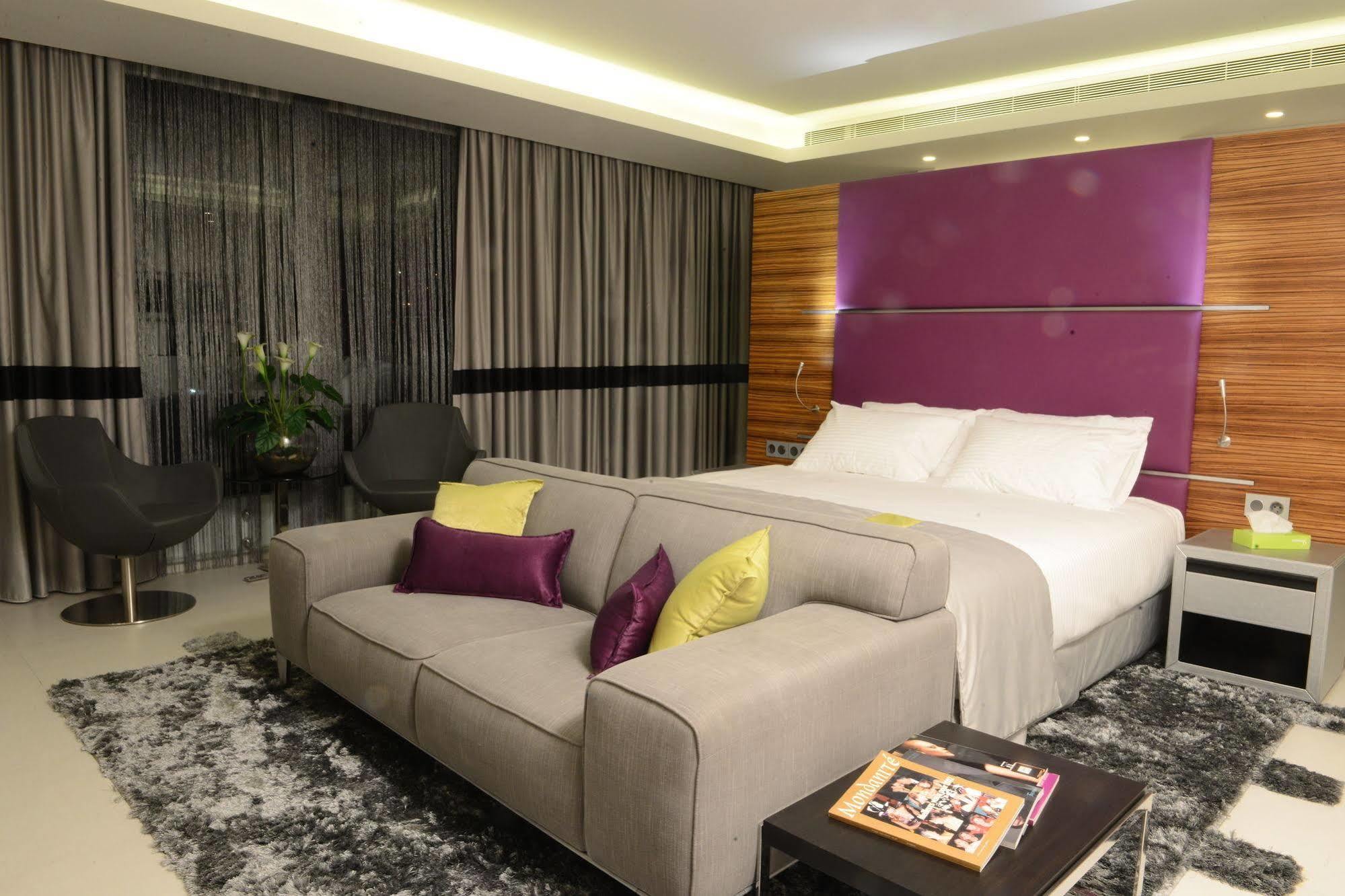 Warwick Stone 55 Hotel Beirut Exterior foto